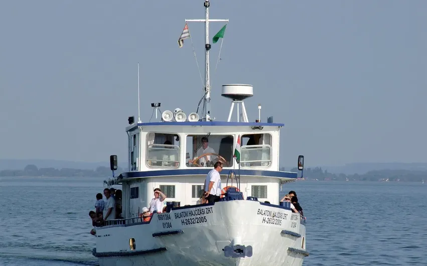 Promo day trip on Swiss lake