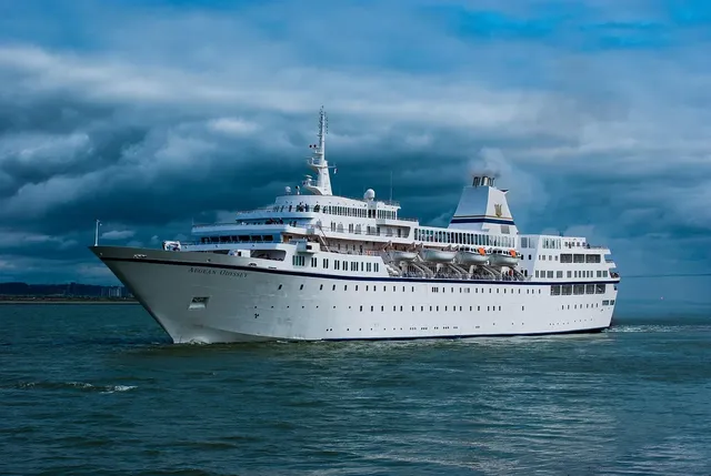 LAST MINUTE: 3 DAYS CRUISE FULL BOARD FROM ITALY TO FRANCE AND SPAIN FOR 80 EUROS