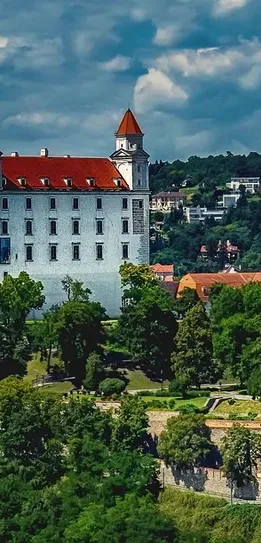Screenshot Hotel in Bratislava price