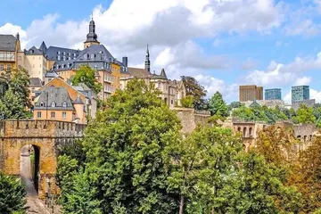 Know better the small country of Luxembourg by Virtual tour