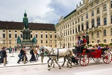 Vienna: Non-stop round-trip flight from Italy for 16 Euros