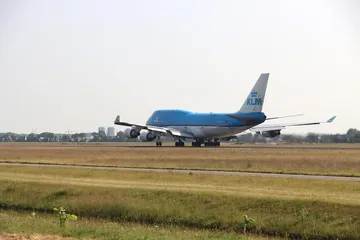 KLM: Free flight tickets for healthcare staff for Covid reasons