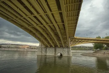 Budapest: Non-stop round-trip flight from Belgium for 16 Euros