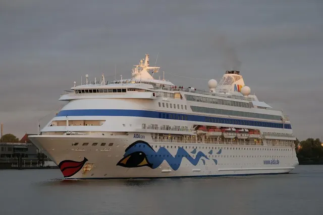 LAST MINUTE: 12 DAYS CRUISE FULL BOARD FROM ITALY TO GREECE; ISRAEL, CYPRUS AND BACK TO ITALY FOR 225 EUROS