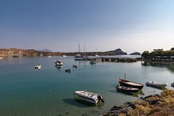 Know better the island of Santorini (Greece) by Virtual tour