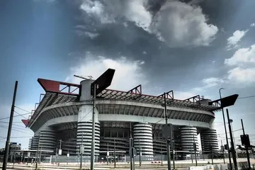 Know better the city of Milan (Italy) by Virtual tour