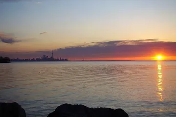 Know better the city of Toronto (Canada) by Virtual tour