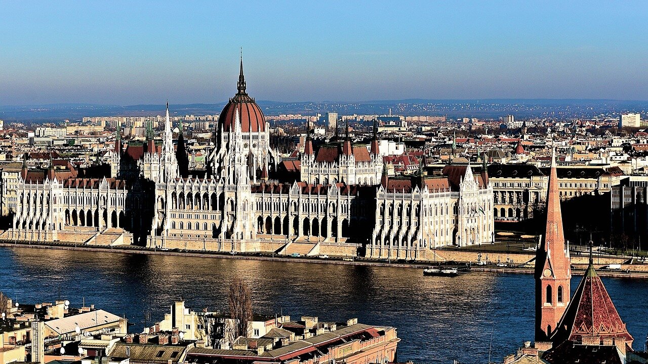 Budapest: Non-stop round-trip flight from Denmark for 20 Euros