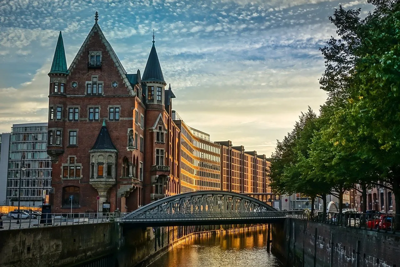 Hamburg: Non-stop round-trip flight from Poland for 12 Euros