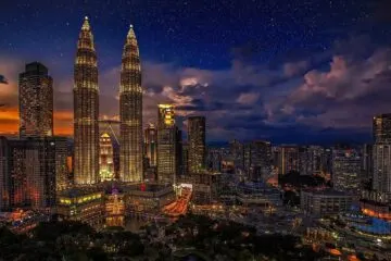 Know better the city of Kuala Lumpur (Malaysia) by Virtual tour
